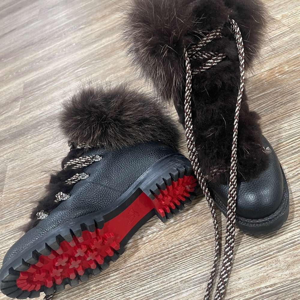 Christian Louboutin EU 37.5 US 7.5 NEW WOMEN Black En Hiver Leather Zipper Boot